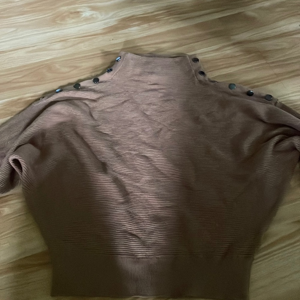 Long sleeve sweater